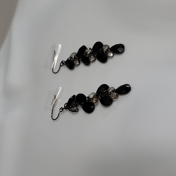 Rhinestone & Bead Layered Earrings - Picture 2 of 7